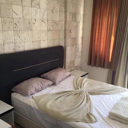 Safari N-4 Apart Otel *
